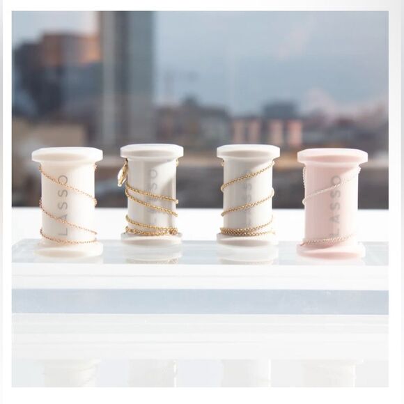 LASSO Tangle-Free Accessory Organizer - Picture 2 of 3